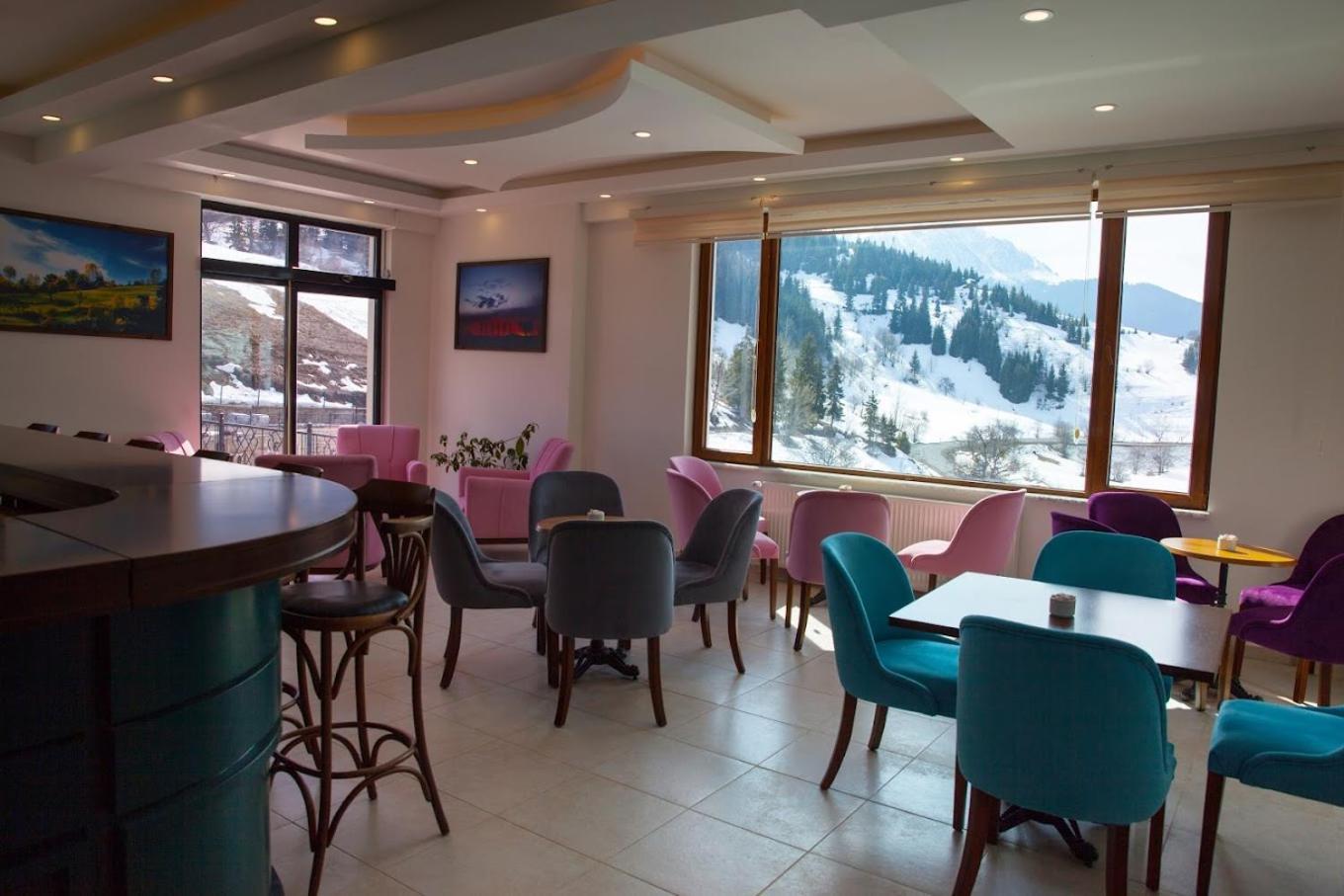 Black Forest Hotel Savsat Luaran gambar
