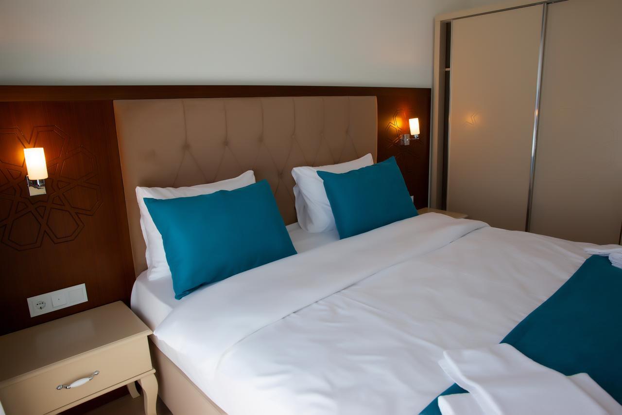 Black Forest Hotel Savsat Luaran gambar